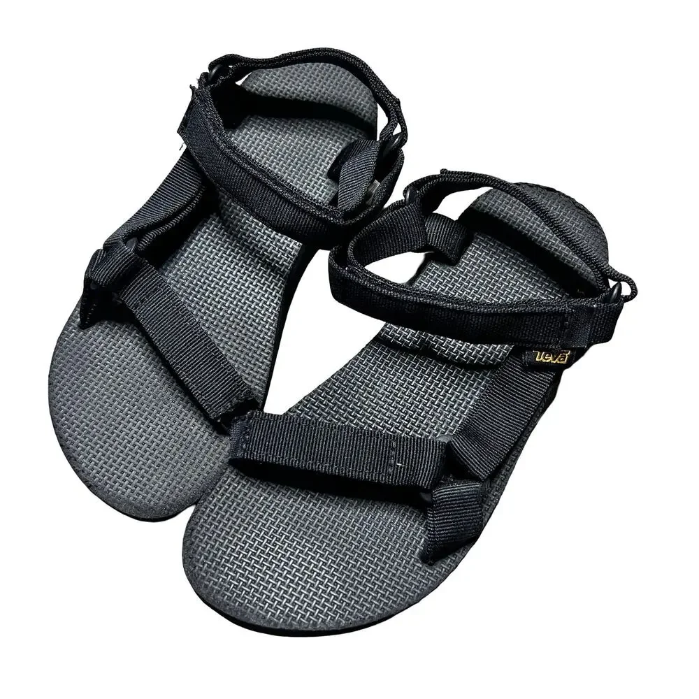 TEVA Big Kids Universal Flat Sandal Black 4